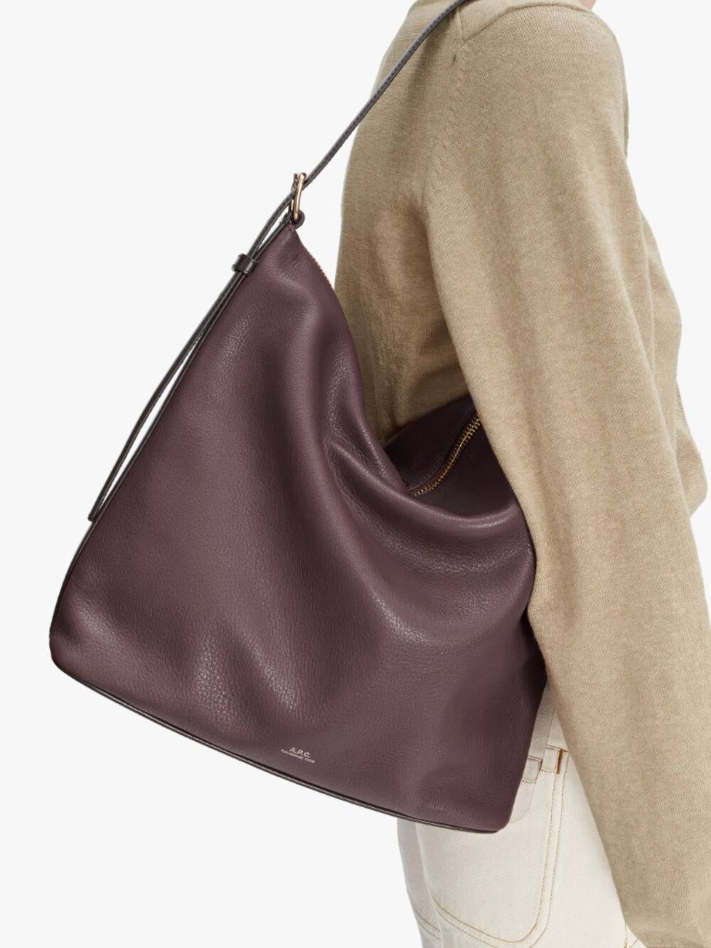 A.P.C VERA Leather Shoulder Bag in Amarena
